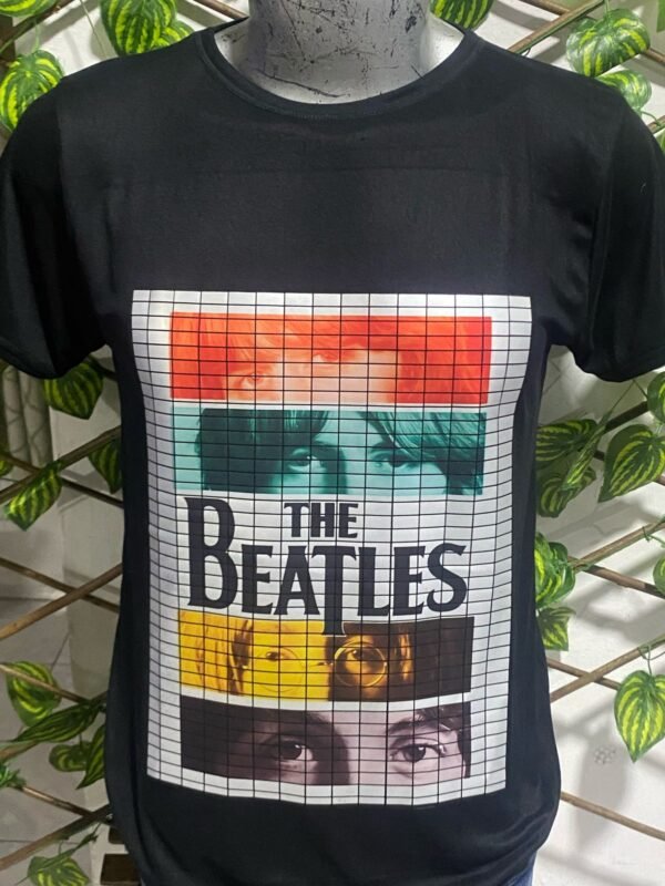 playera negra, rock de beatles dorada 003 (copia)