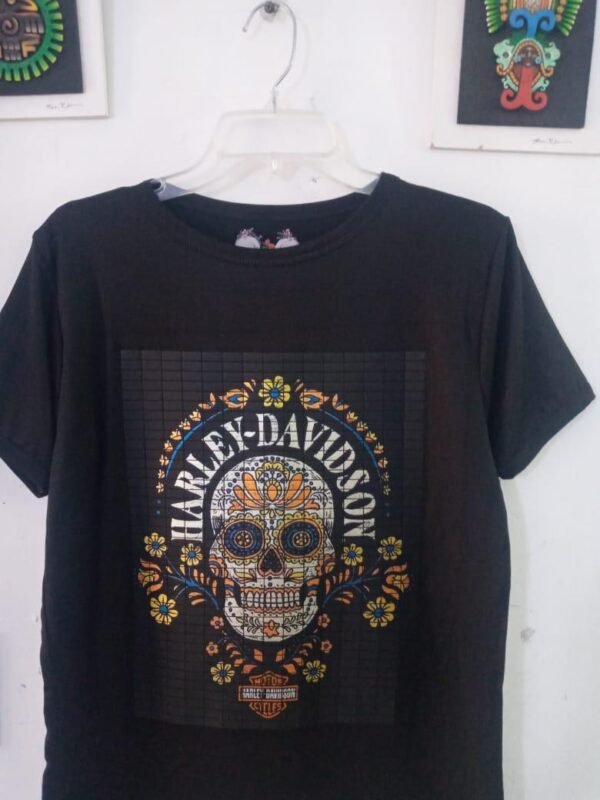 playera negra, con imagen día de muertos 017