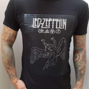 playera negra, rock de beatles dorada 003 (copia)